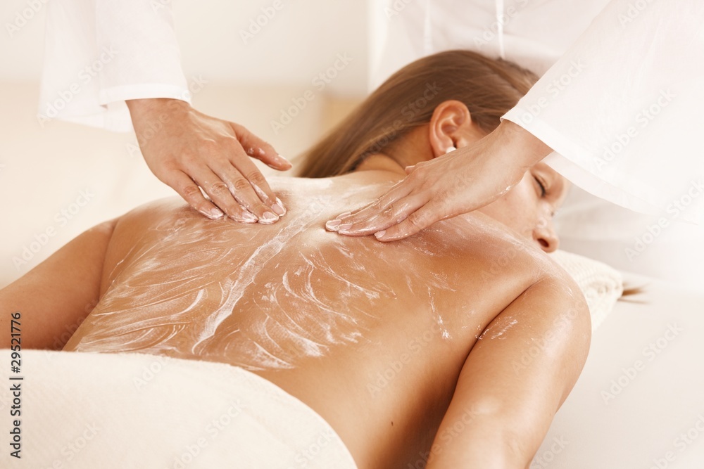massage with CBD lotion